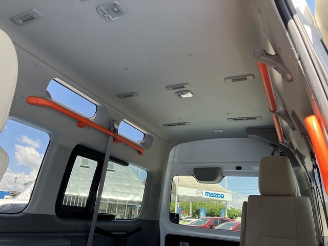 Nissan NV350 Caravan 2019-02 2097-17