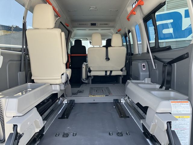 Nissan NV350 Caravan 2019-02 2097-11