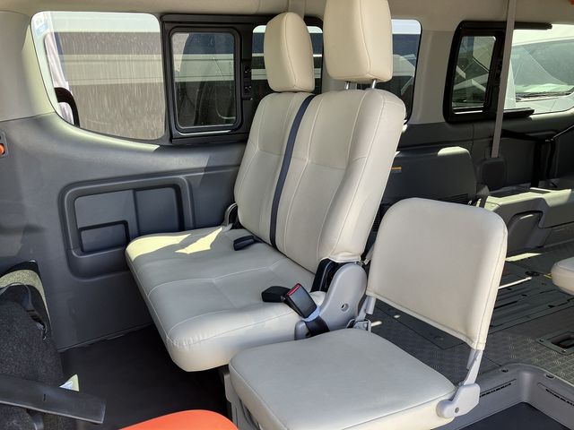 Nissan NV350 Caravan 2019-02 2097-18