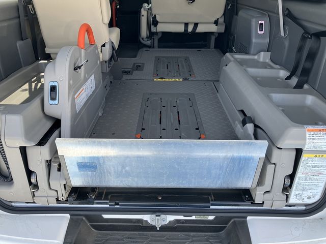 Nissan NV350 Caravan 2019-02 2097-10