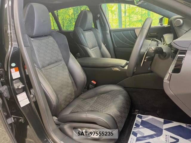 Lexus LS 2018-02 304726-8