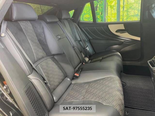 Lexus LS 2018-02 304726-9