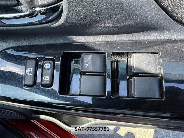 Toyota VITZ 2017-12 370170-28