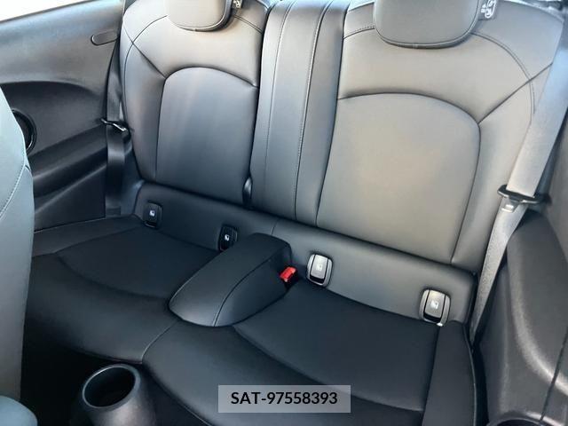 Bmw MINI 2023-09 208810-16