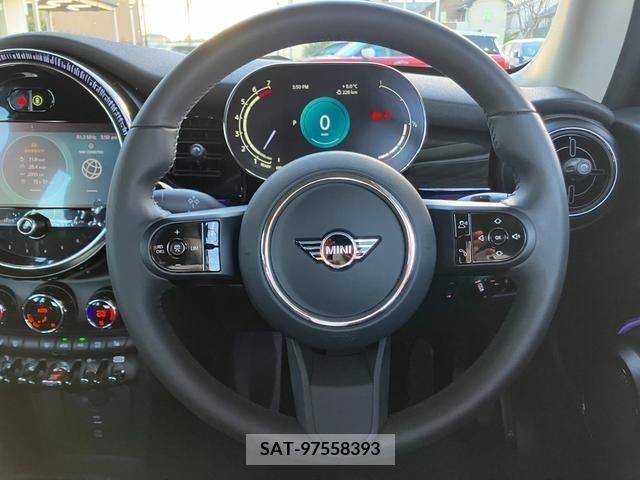 Bmw MINI 2023-09 208810-17