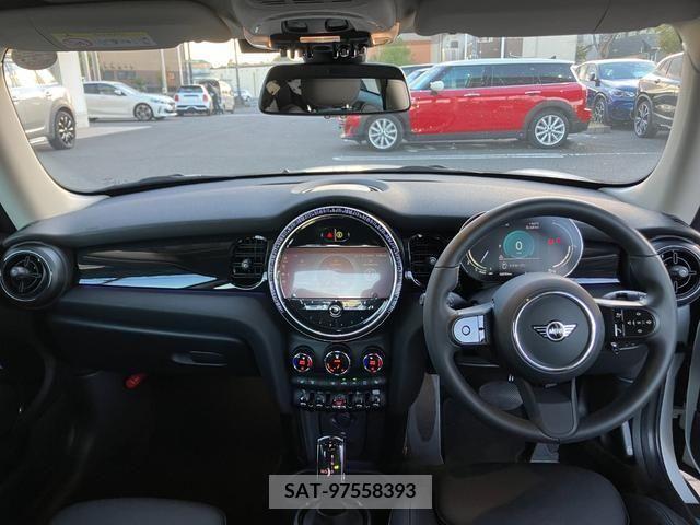 Bmw MINI 2023-09 208810-1