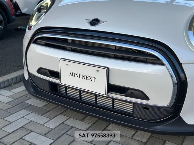 Bmw MINI 2023-09 208810-5
