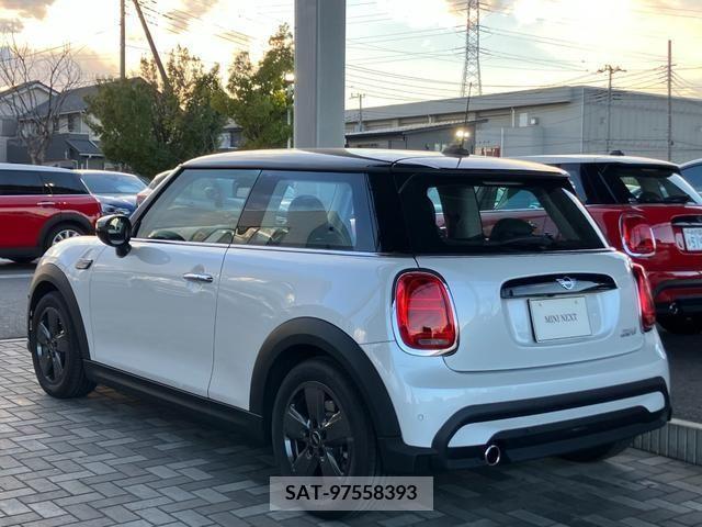 Bmw MINI 2023-09 208810-2