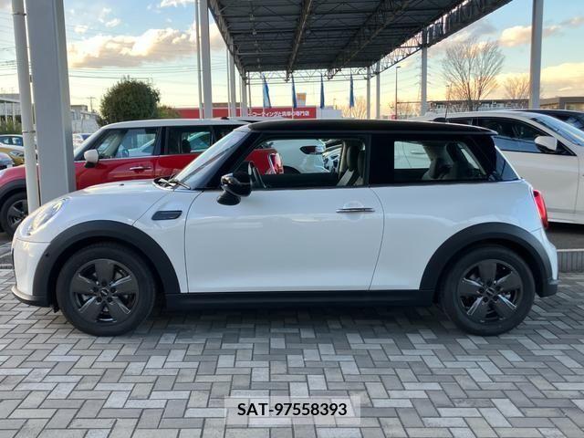 Bmw MINI 2023-09 208810-10