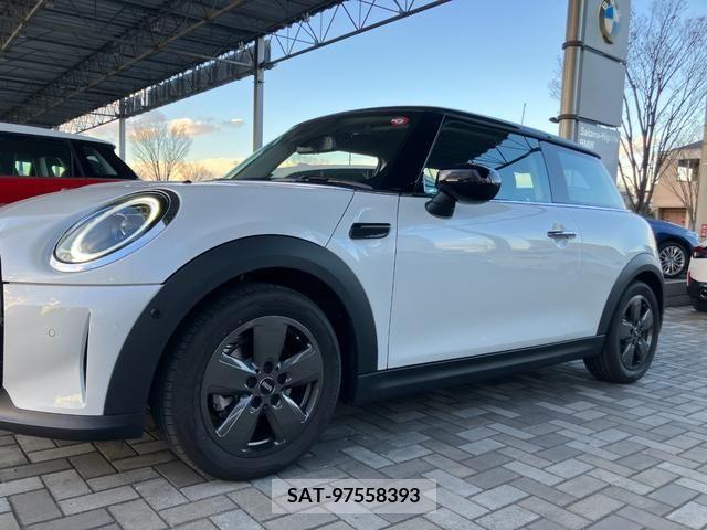 Bmw MINI 2023-09 208810-9