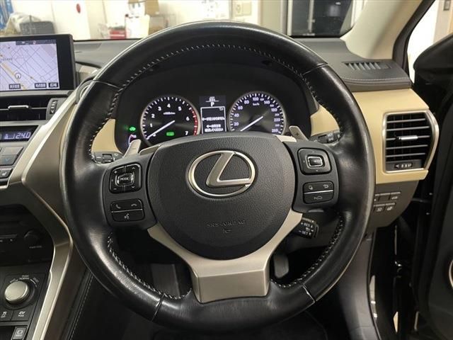 Lexus NX 2015-08 9159-23