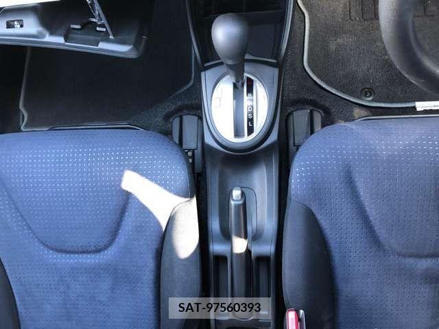 Honda FIT 2009-04 209691-15
