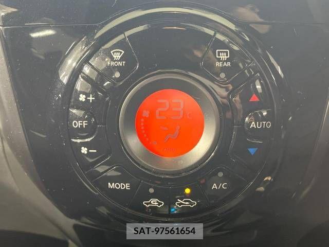 Nissan NOTE 2018-01 305422-9