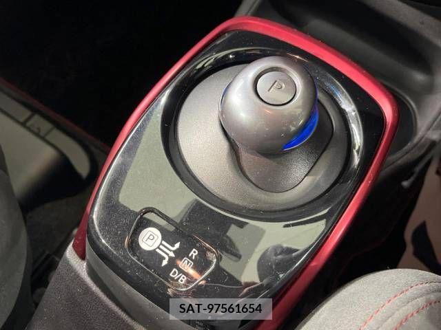 Nissan NOTE 2018-01 305422-8
