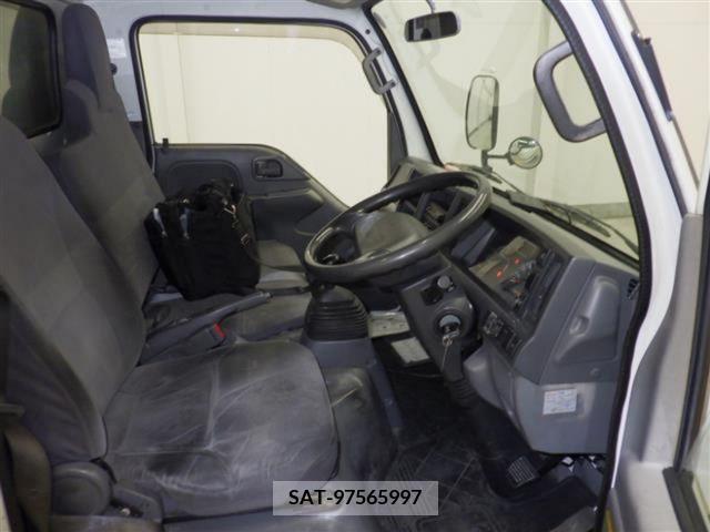 Mazda TITAN 2012-07 244522-1