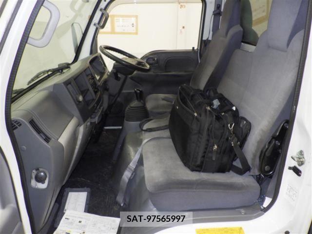 Mazda TITAN 2012-07 244522-3