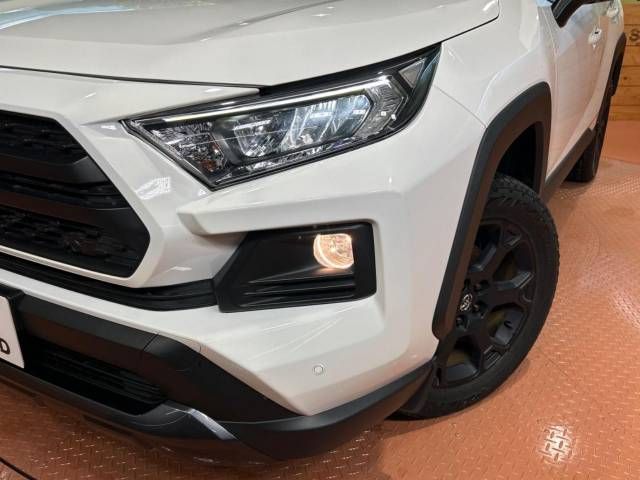 Toyota RAV4 2021-06 28056-12