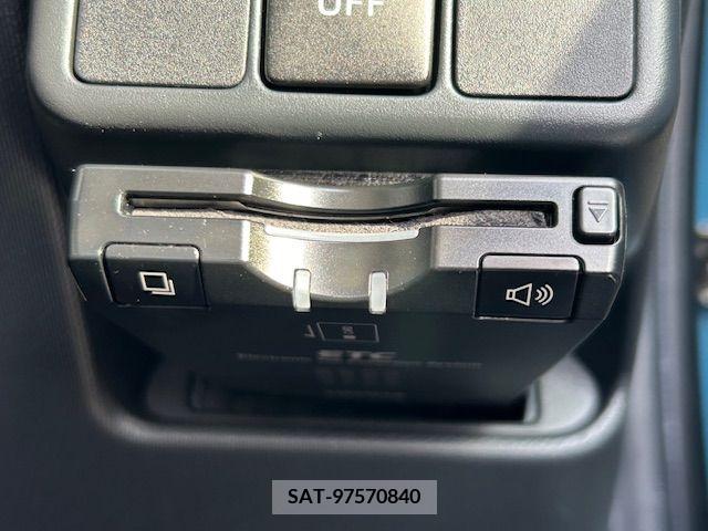 Toyota AQUA 2012-01 260461-16