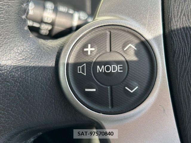 Toyota AQUA 2012-01 260461-19