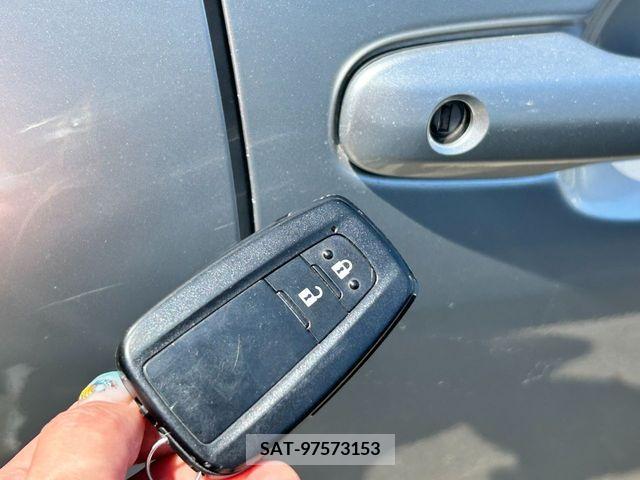 Toyota PRIUS 2019-06 366430-20