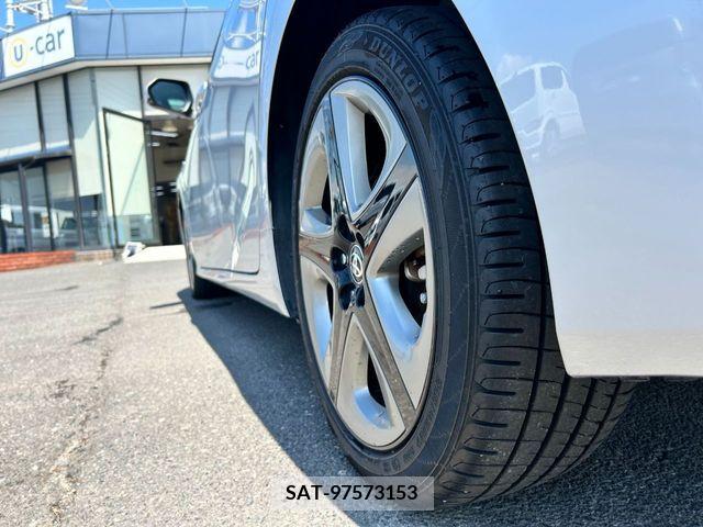 Toyota PRIUS 2019-06 366430-18