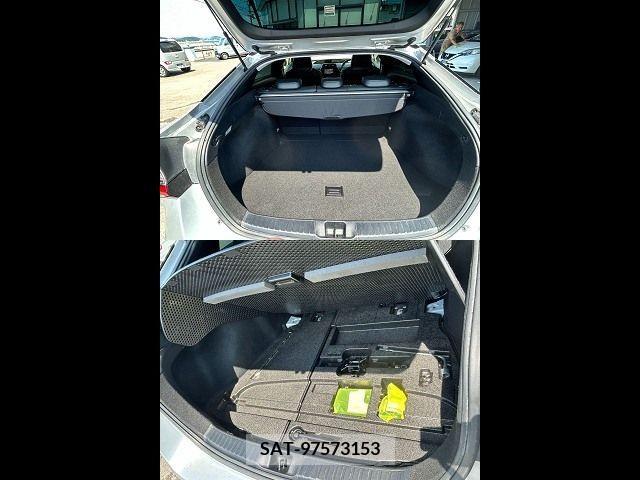 Toyota PRIUS 2019-06 366430-29