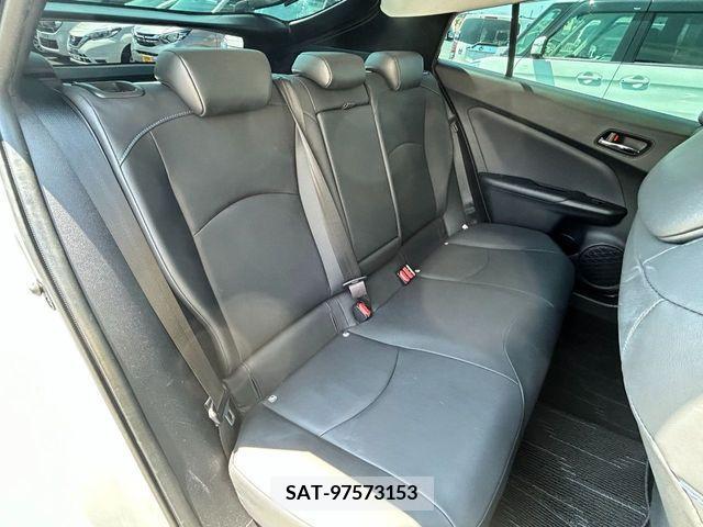 Toyota PRIUS 2019-06 366430-14