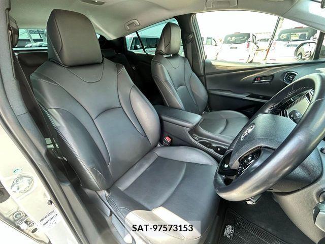 Toyota PRIUS 2019-06 366430-7