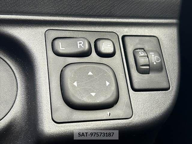 Toyota AQUA 2021-02 260202-21