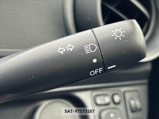 Toyota AQUA 2021-02 260202-20