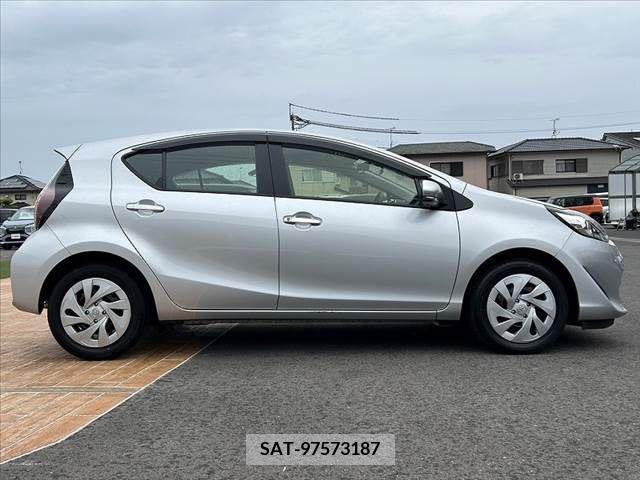 Toyota AQUA 2021-02 260202-11