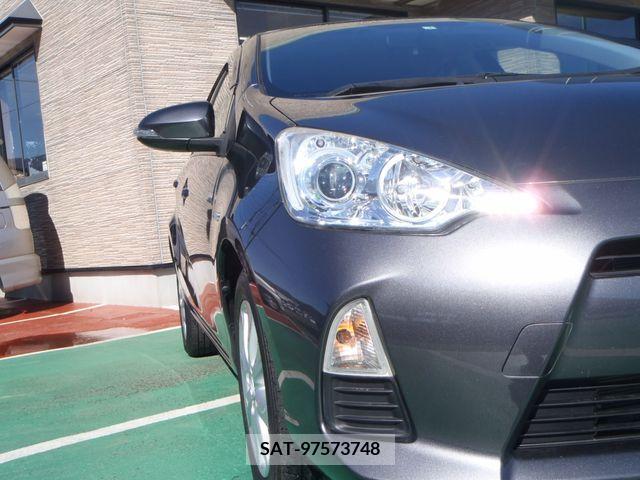 Toyota AQUA 2013-03 314132-5