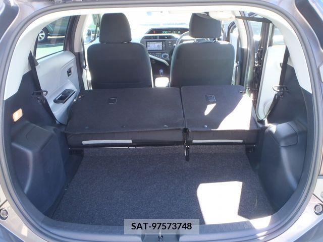 Toyota AQUA 2013-03 314132-12