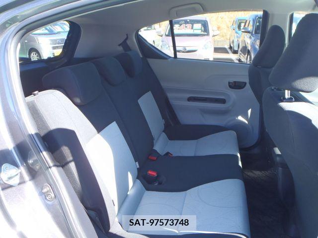 Toyota AQUA 2013-03 314132-9