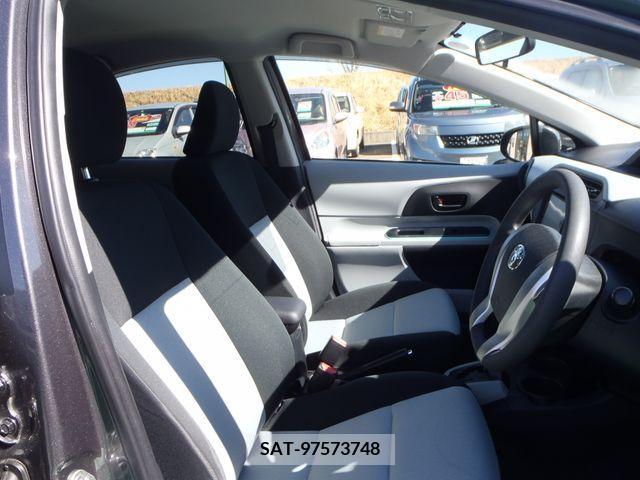 Toyota AQUA 2013-03 314132-8