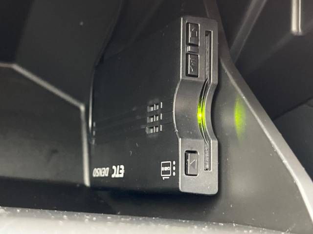 Subaru WRX STI 2019-04 185782-10