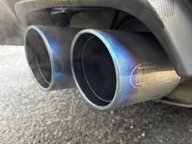 Subaru WRX STI 2019-04 185782-5