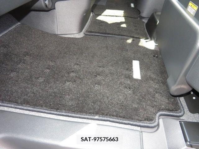 Nissan SERENA 2023-12 238121-15
