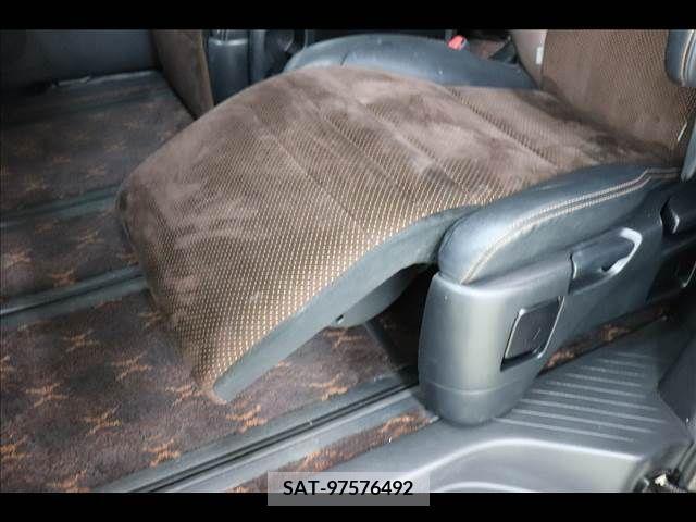 Toyota ALPHARD 2014-11 216207-12