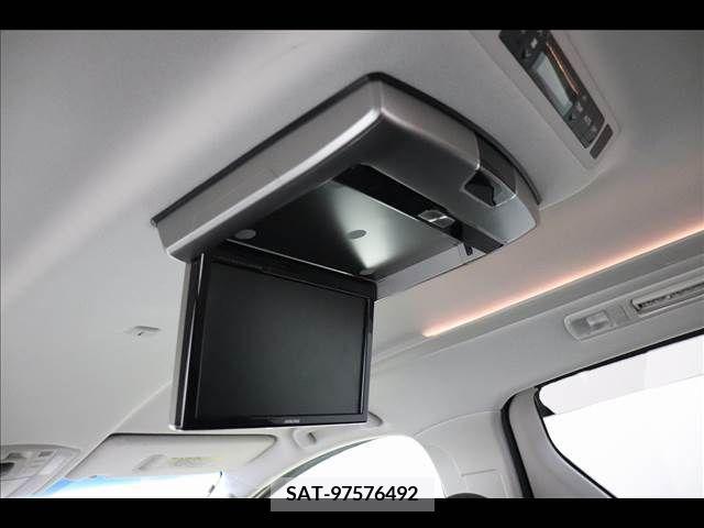 Toyota ALPHARD 2014-11 216207-1
