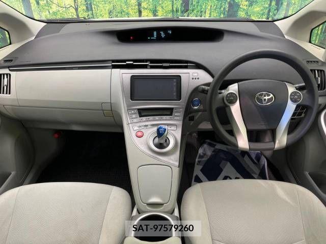 Toyota PRIUS 2012-04 377025-1