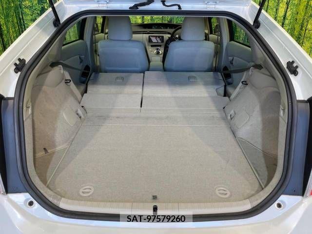 Toyota PRIUS 2012-04 377025-8