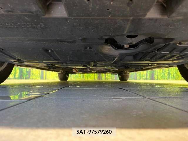 Toyota PRIUS 2012-04 377025-19