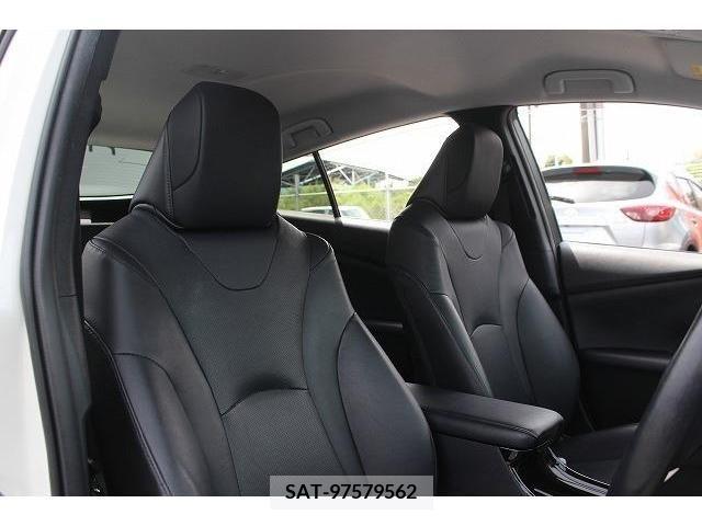 Toyota PRIUS PHV 2018-11 245909-12