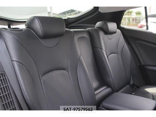 Toyota PRIUS PHV 2018-11 245909-13