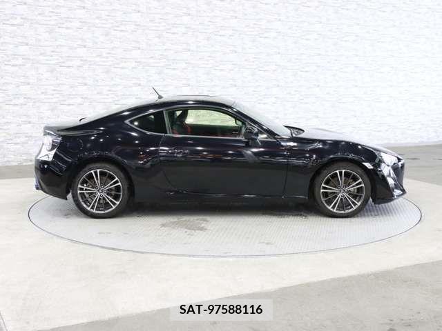 Toyota 86 2012-11 321146-11