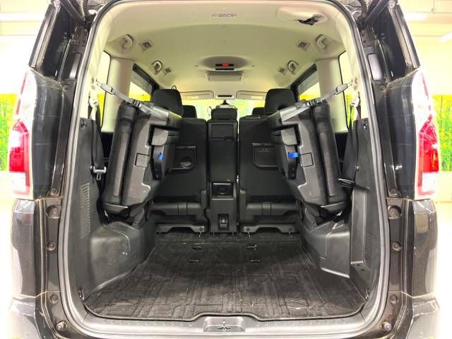Nissan SERENA 2018-10 182279-11