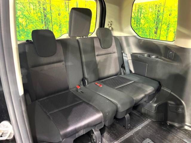 Nissan SERENA 2018-10 182279-10