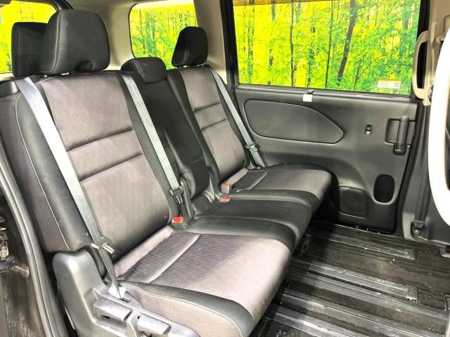 Nissan SERENA 2018-10 182279-9