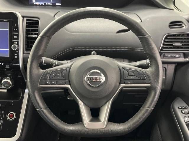 Nissan SERENA 2018-10 182279-12
